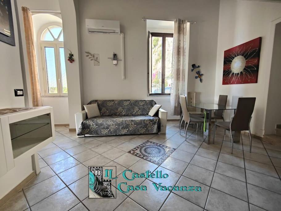 Il Castello Casa Vacanza Salerno Luaran gambar