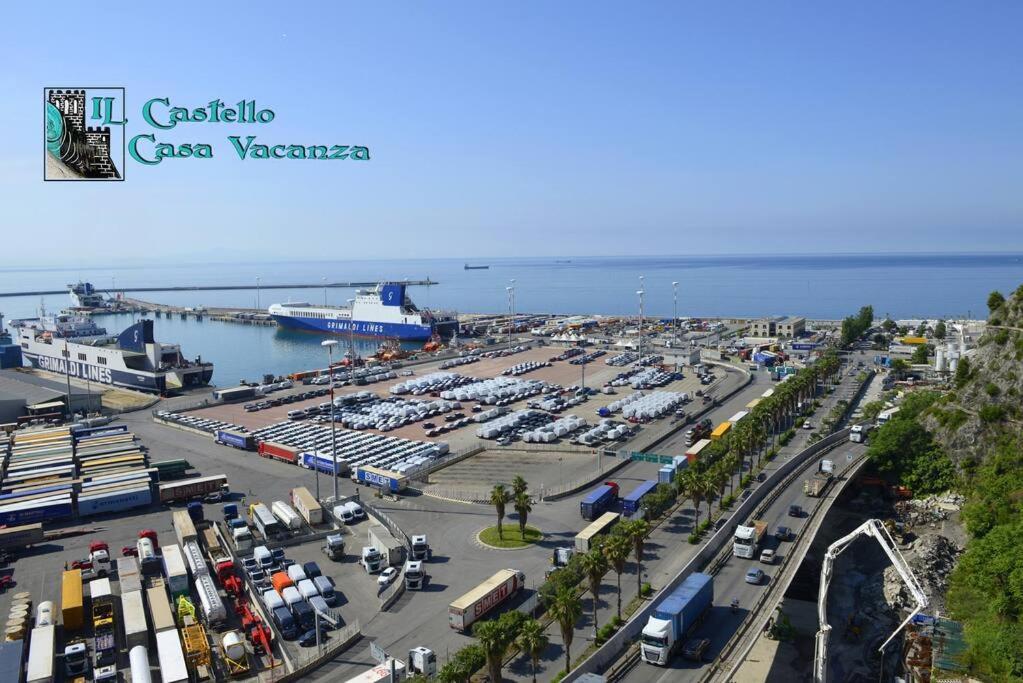 Il Castello Casa Vacanza Salerno Luaran gambar